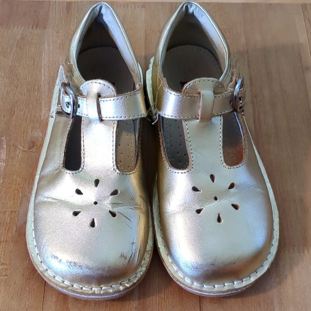 L'Amour girls Joy metallic gold T strap shoe size 13